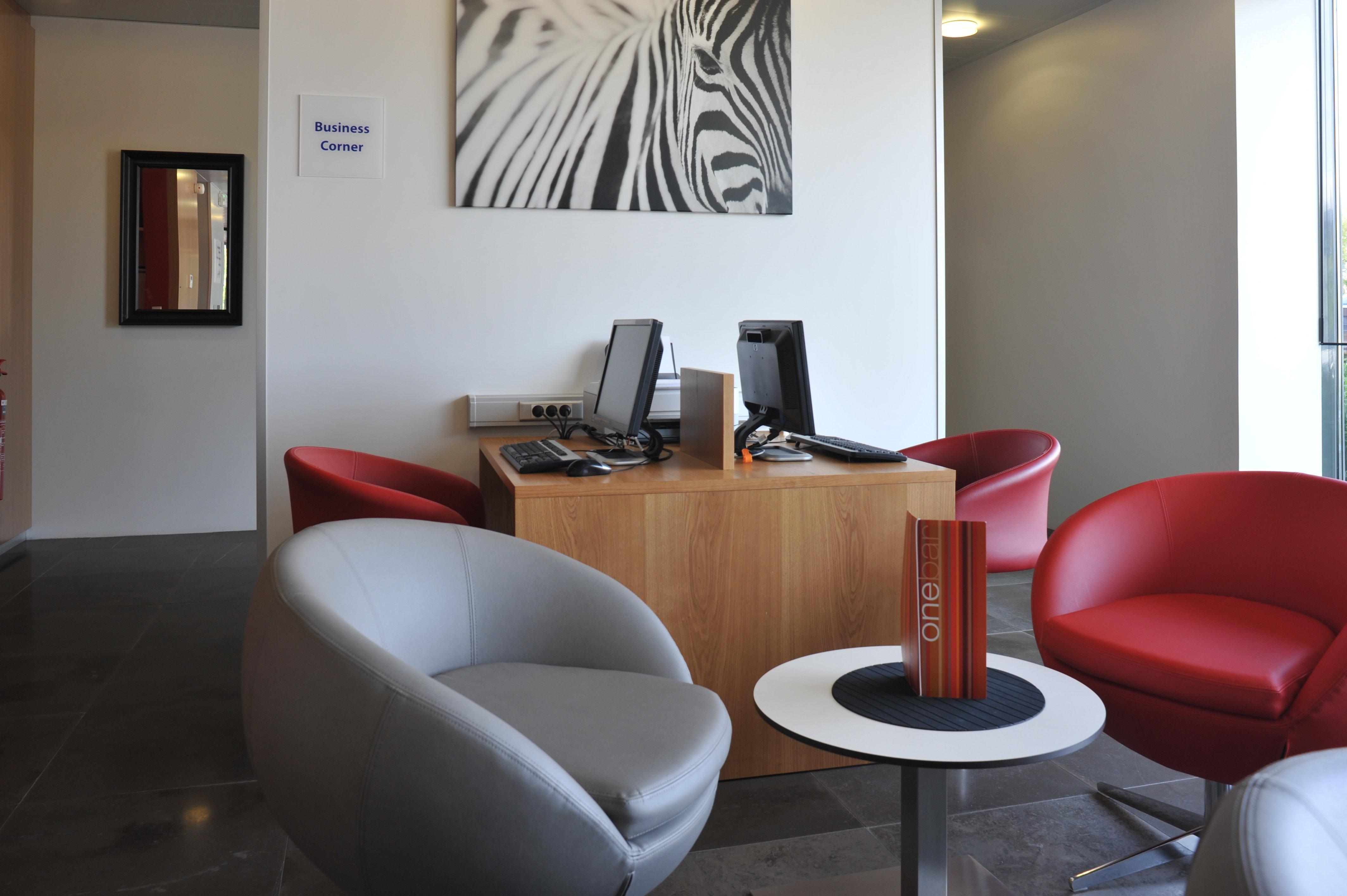Holiday Inn Express Saint-Nazaire By Ihg Bagian luar foto