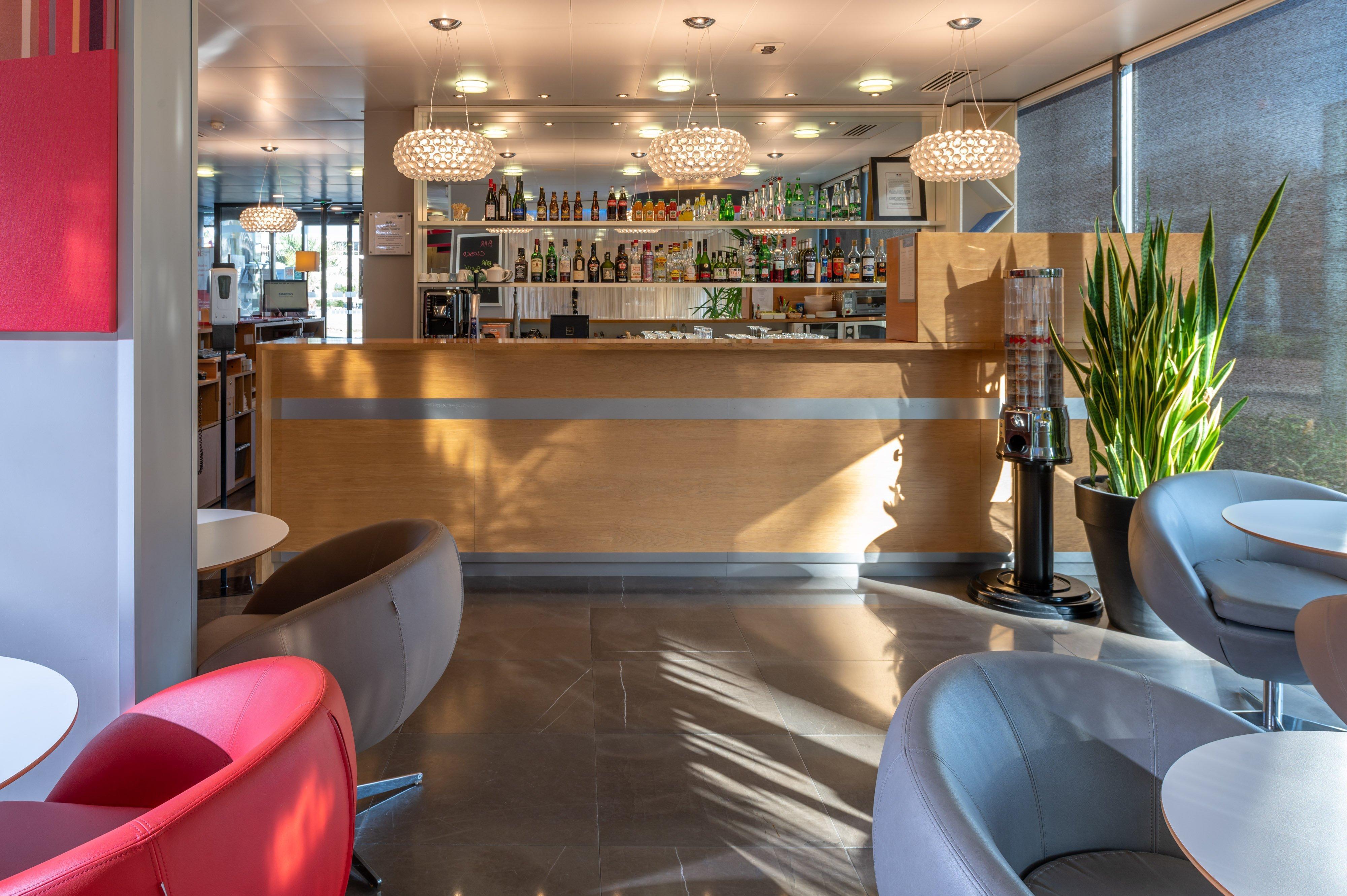 Holiday Inn Express Saint-Nazaire By Ihg Bagian luar foto
