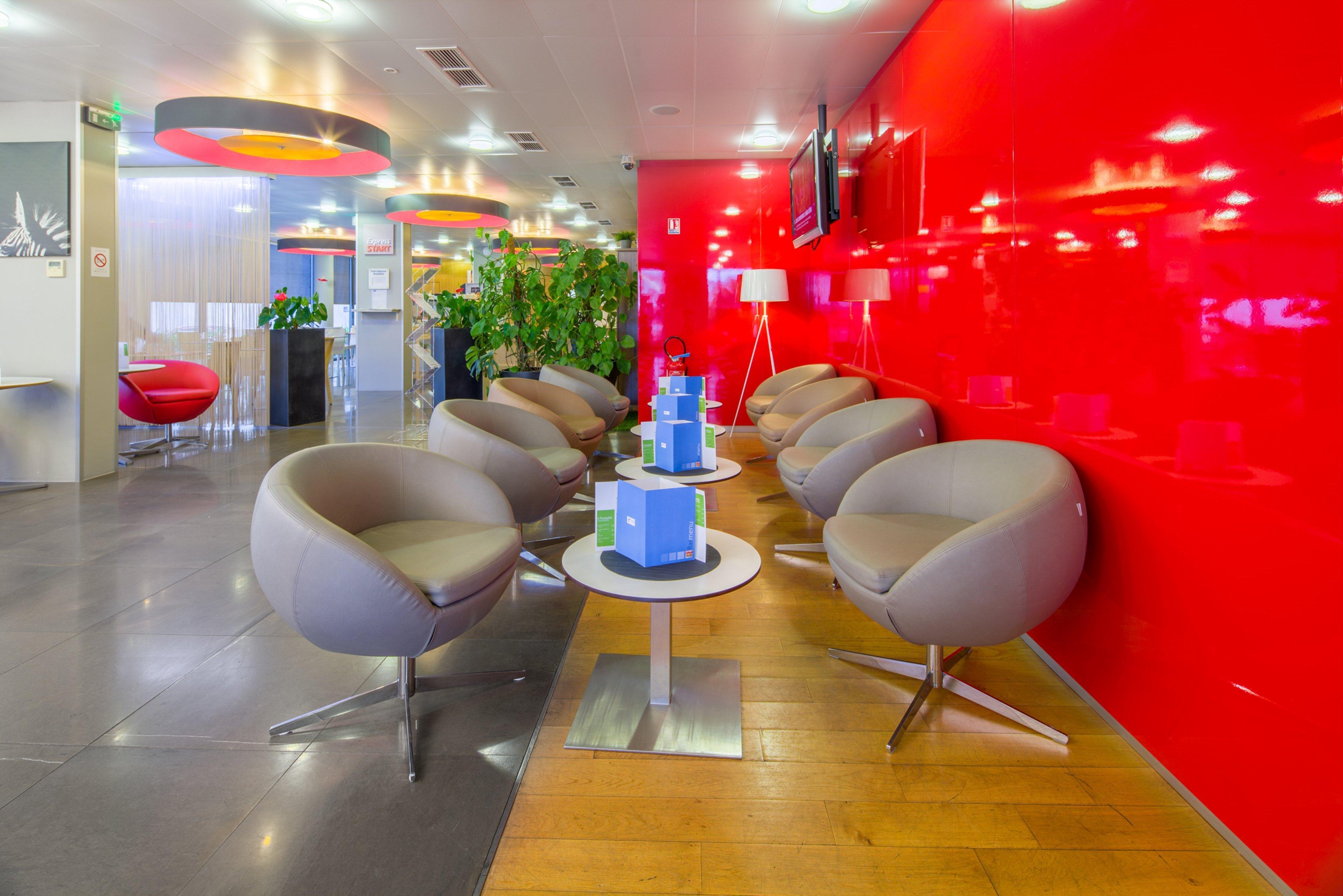 Holiday Inn Express Saint-Nazaire By Ihg Bagian luar foto