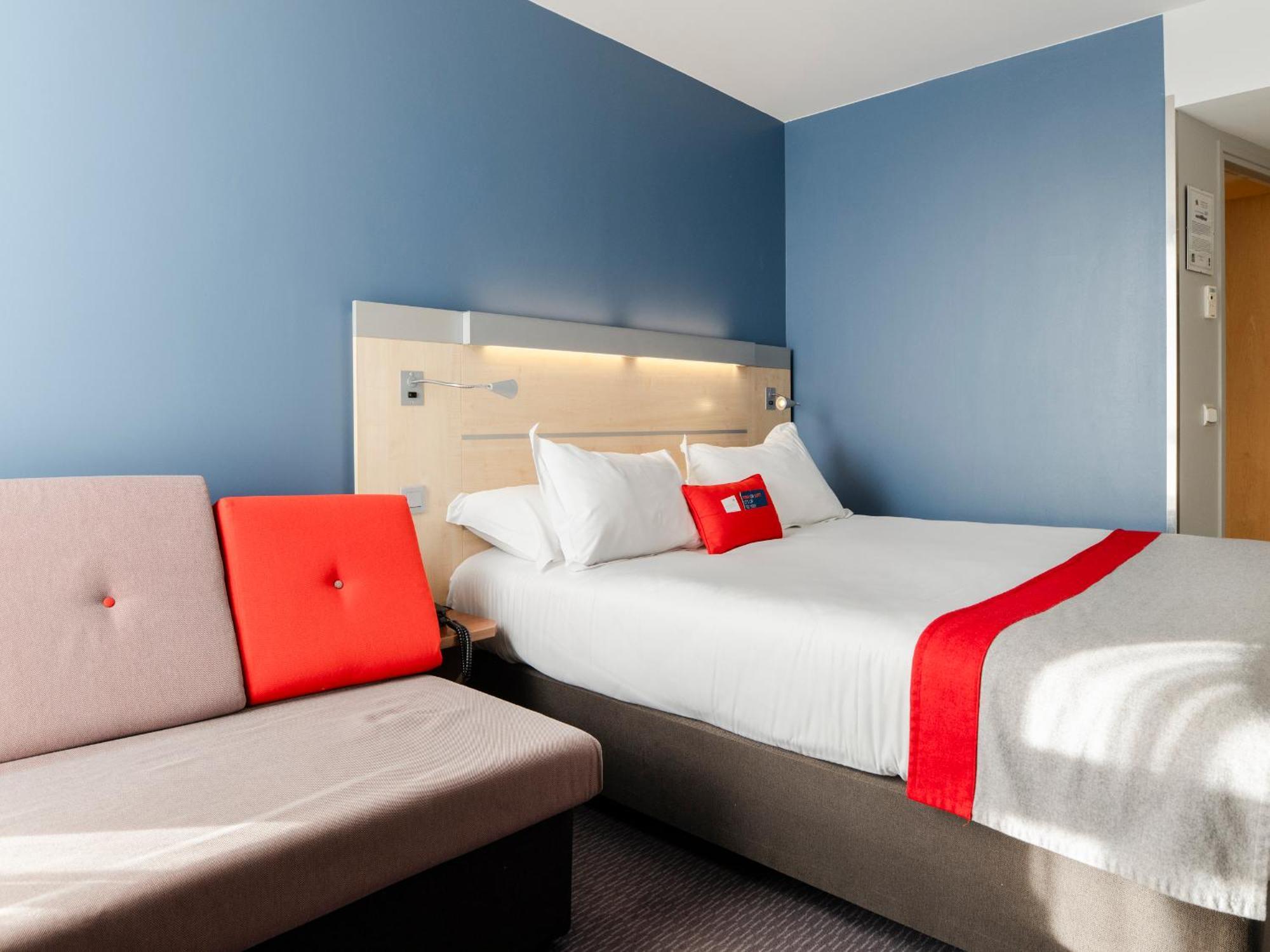 Holiday Inn Express Saint-Nazaire By Ihg Bagian luar foto