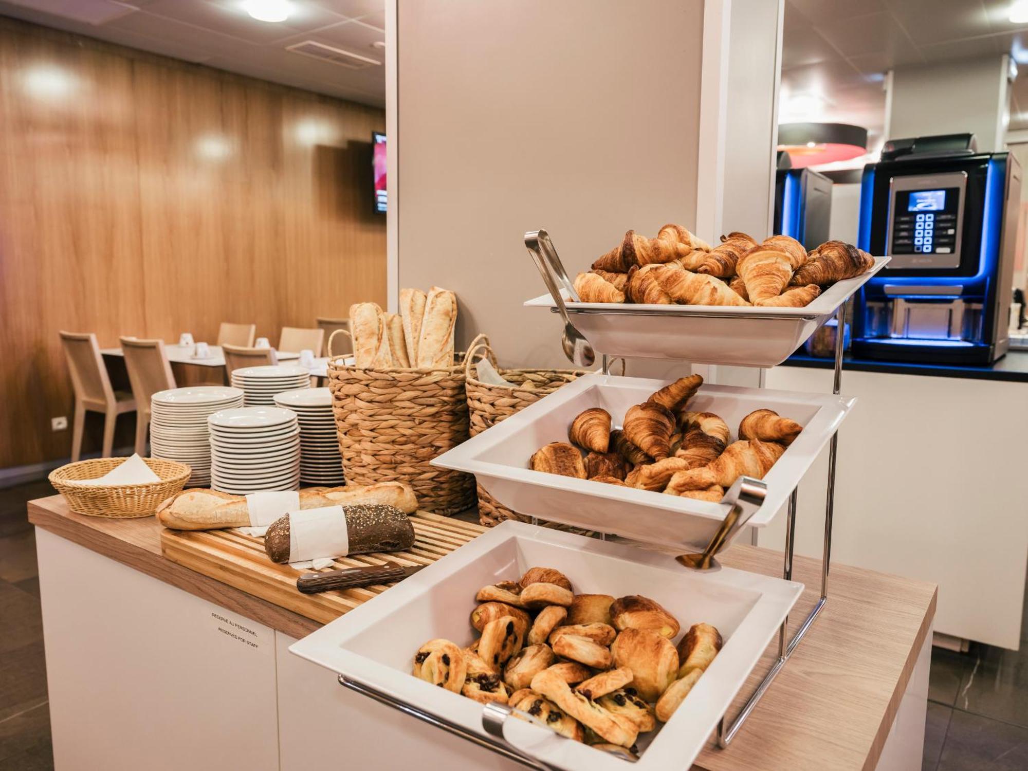 Holiday Inn Express Saint-Nazaire By Ihg Bagian luar foto