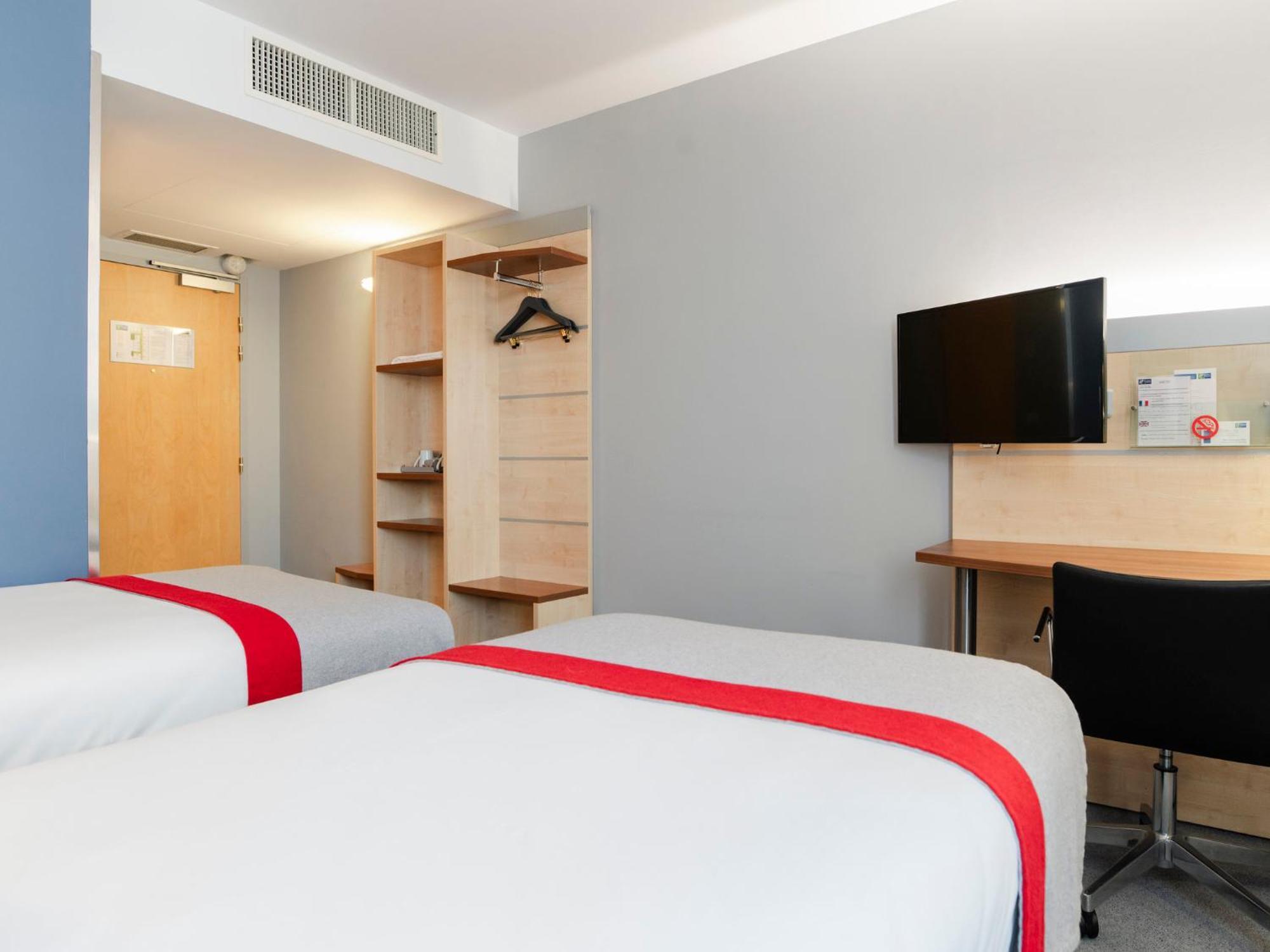 Holiday Inn Express Saint-Nazaire By Ihg Bagian luar foto