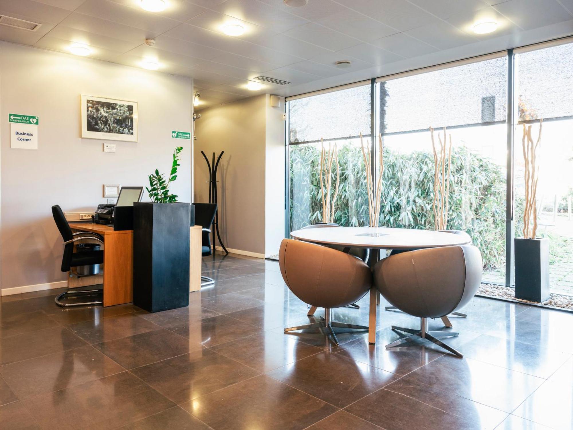 Holiday Inn Express Saint-Nazaire By Ihg Bagian luar foto